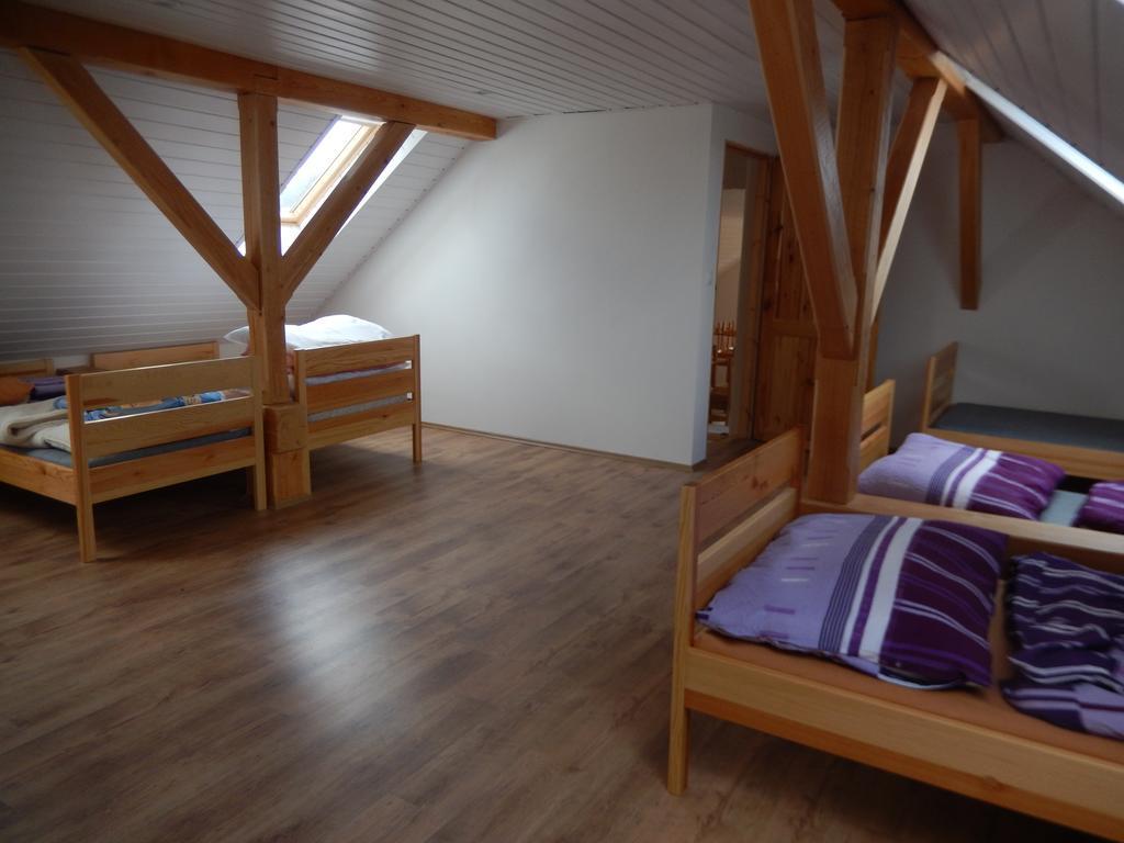Apartment U Lochu Knovicky Εξωτερικό φωτογραφία