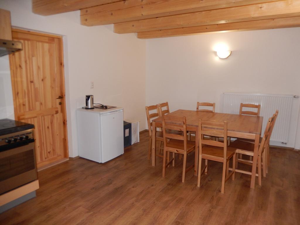 Apartment U Lochu Knovicky Εξωτερικό φωτογραφία